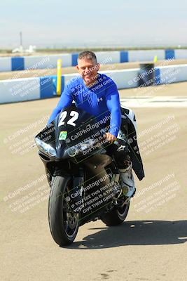 media/Sep-20-2025-TrackDaz (Sat) [[27f0cde673]]/Around the Pits/